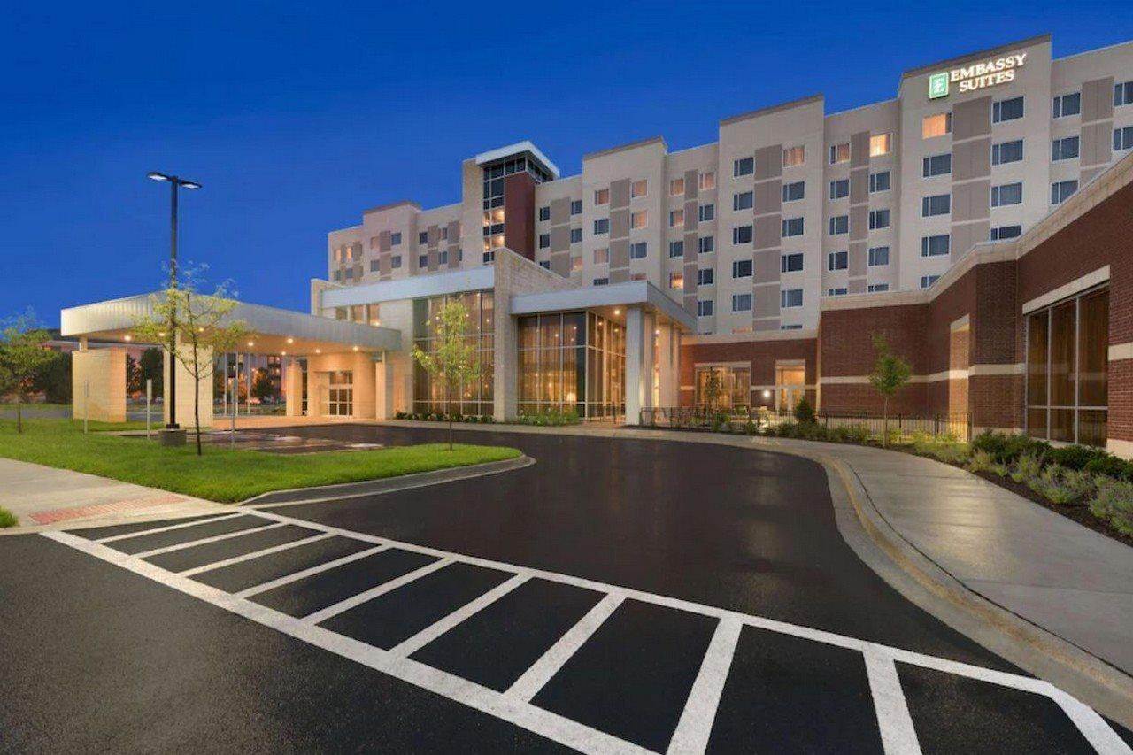 Embassy Suites By Hilton Chicago Naperville Exterior foto